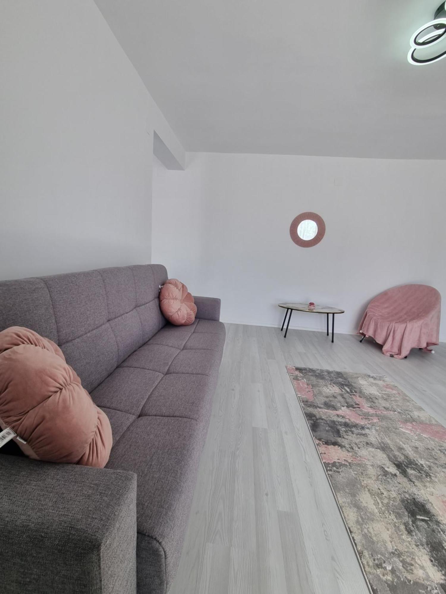Apartament Central Pe Pietonala Nr2 ฮูเนโดอารา ภายนอก รูปภาพ