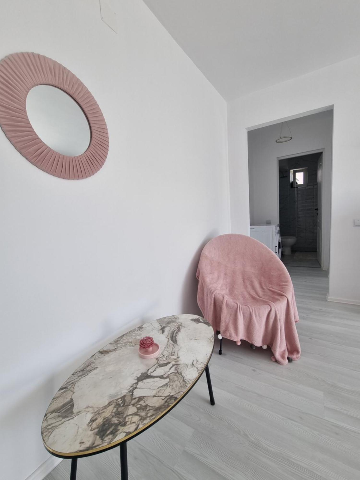Apartament Central Pe Pietonala Nr2 ฮูเนโดอารา ภายนอก รูปภาพ